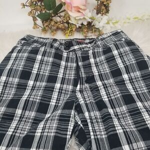 ZOEY AND BETH BLACK PLAID CROPPED PANT. SIZE S.